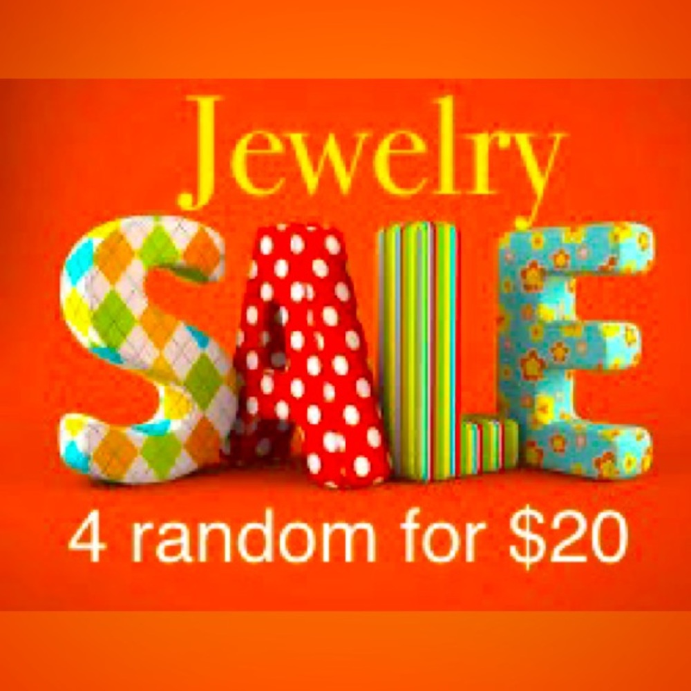 Random 4 pieces of jewelry